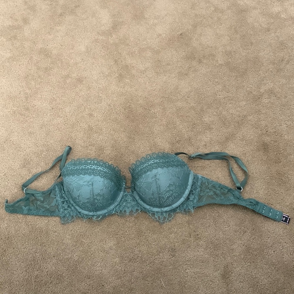 Victoria secret 34C bra in perfect condition